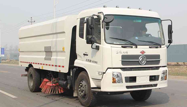 湖北程力掃路車頻繁需要修理,記得關(guān)懷一下你的愛(ài)車